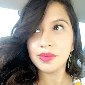 Meet your Posher, Andrea